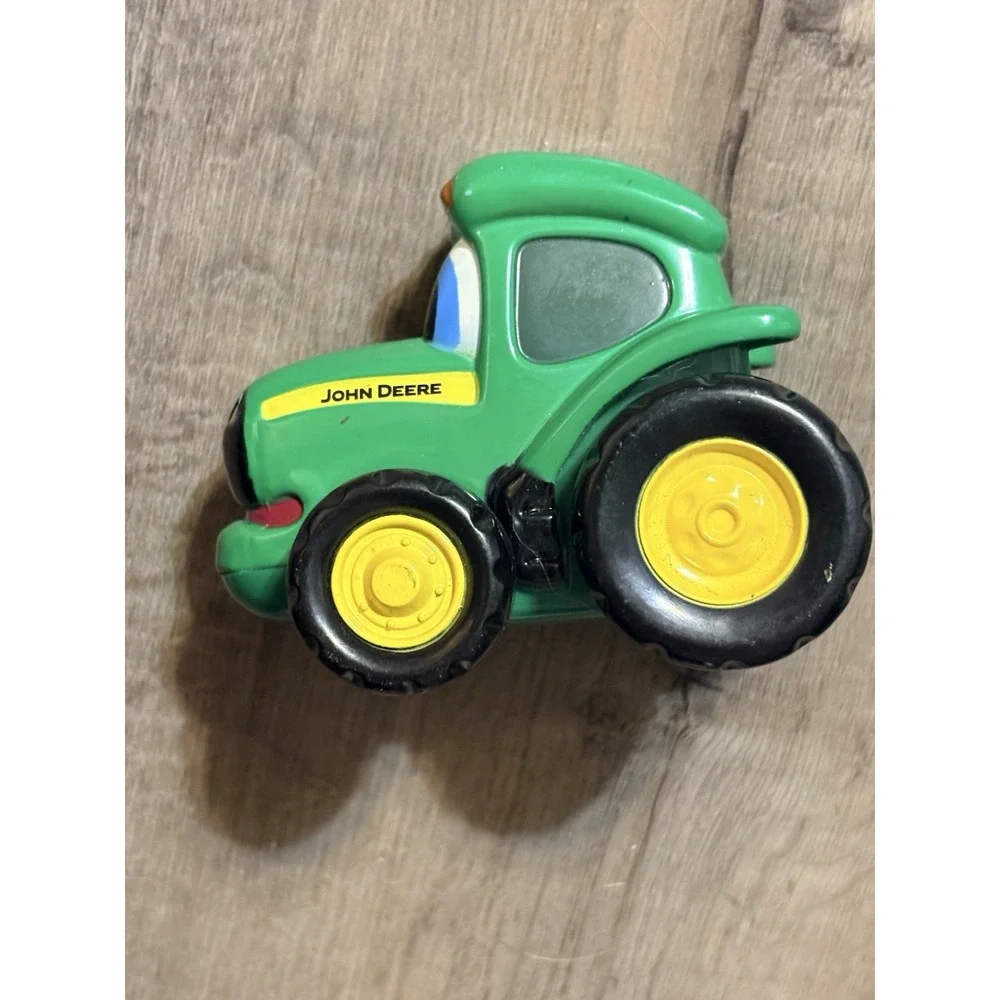 ERTL John Deere Johnny Tractor Die-Cast Metal Toy Vehicle